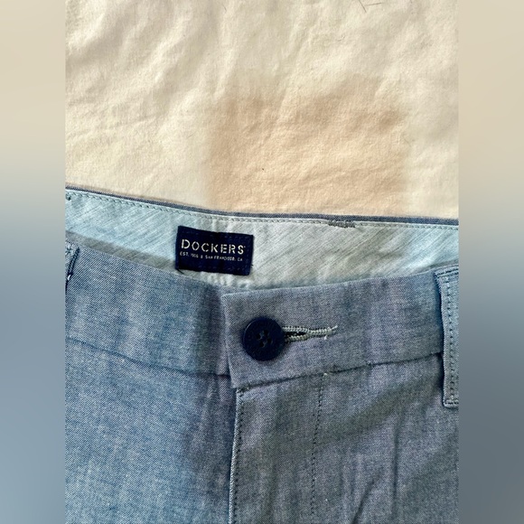 NWT Dockers Men’s Light Blue Chino Shorts 30”W - Picture 4 of 6